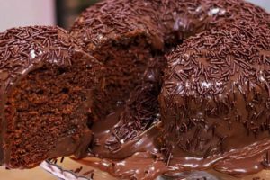 Bolo Vulcão de Brigadeiro